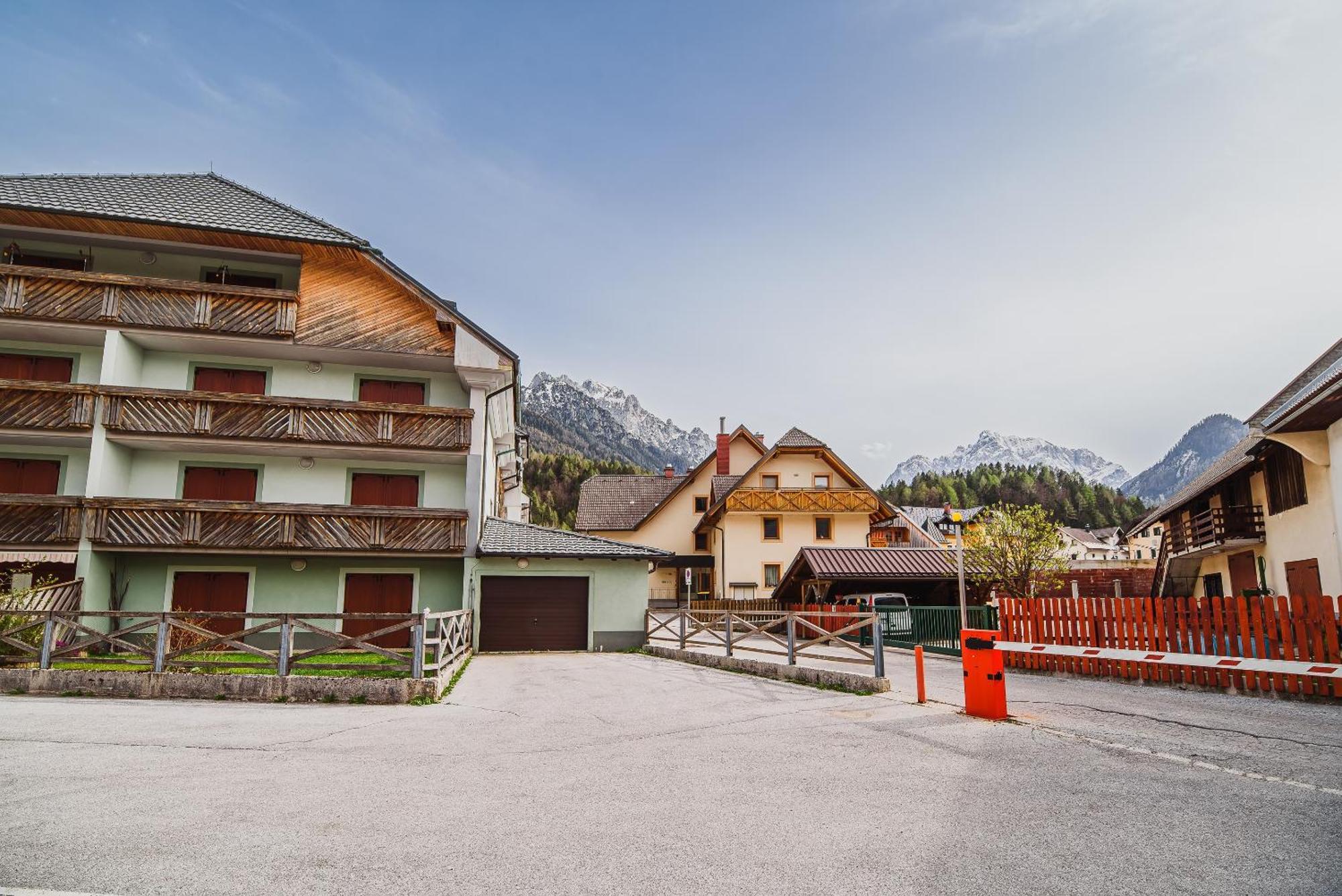 Apartments Slavec With Free Onsite Parking Краньска Гора Номер фото