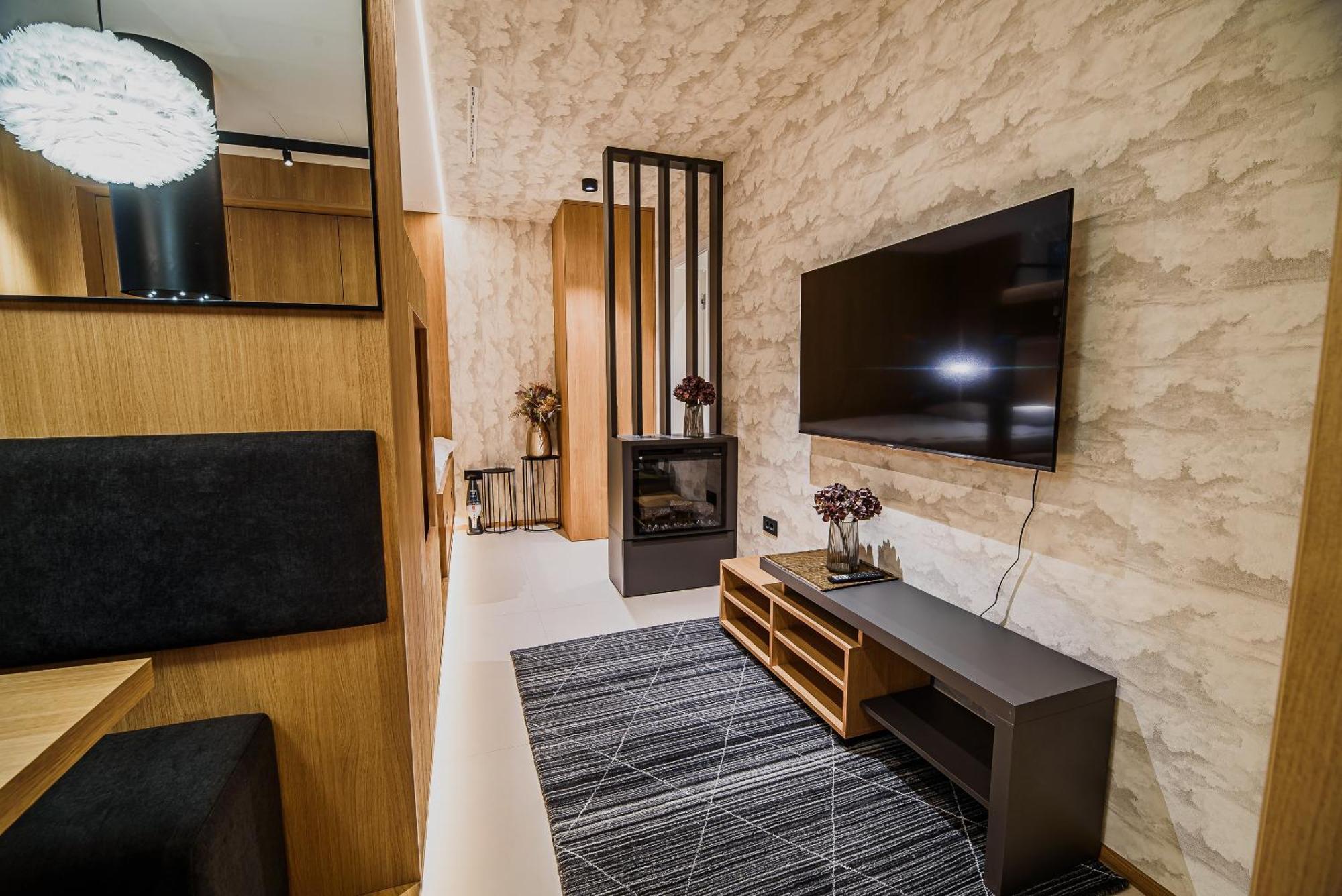 Apartments Slavec With Free Onsite Parking Краньска Гора Экстерьер фото