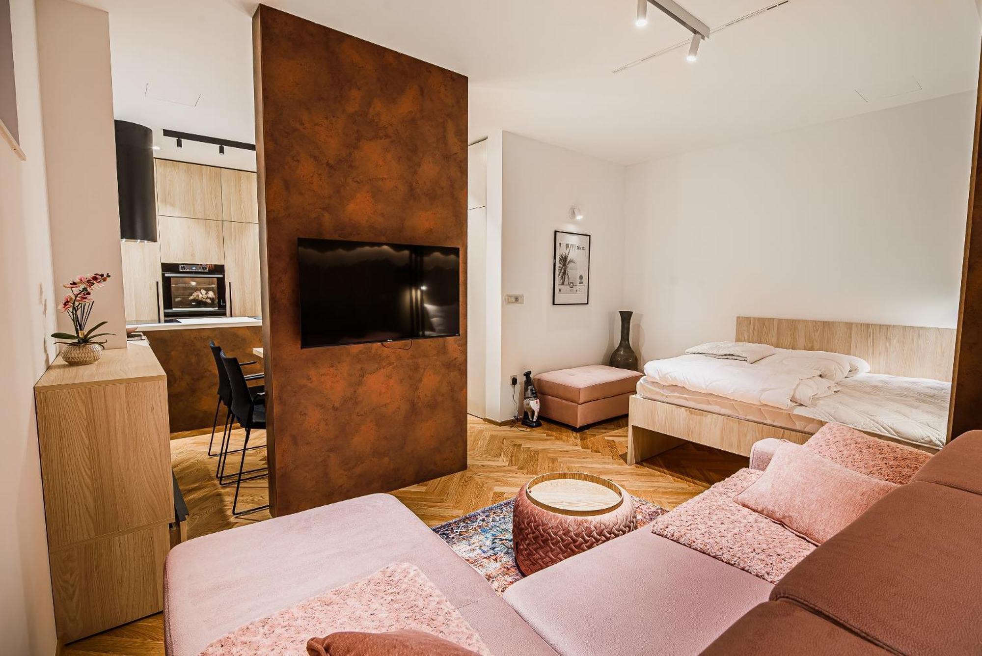 Apartments Slavec With Free Onsite Parking Краньска Гора Экстерьер фото